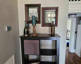 Example of decorative items and art