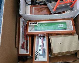 Many vintage trains, track, buildings accessories, N-gauge; HO-gauge; O-gauge