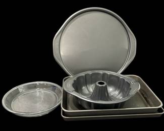 Wilton, Bakers Secret  Cooking Light Pans
