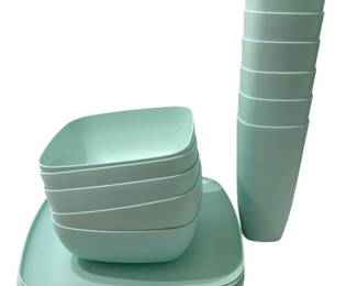 Turquoise Plastic Dinnerware