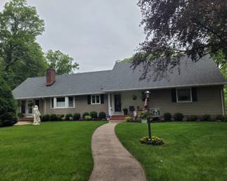 Beautiful Expanded LARGE Ranch Home, Fully Packed
