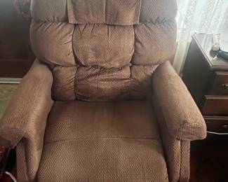 Lift chair great condition!