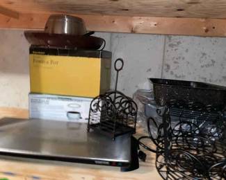 Fondue Pots, Toastess Warming Tray and More Kitchen Serveware
