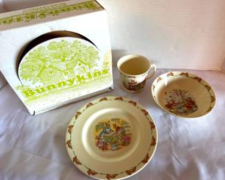 Royal Doulton Bunnykins Plate Set 