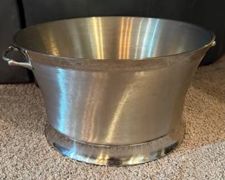 Large Frontgate Optima Beverage Cooler