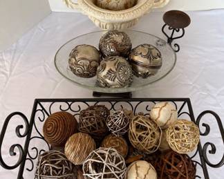 Pedestal Dishes Decorative Balls 