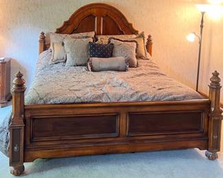 King Size Solid Wood Bedframe 