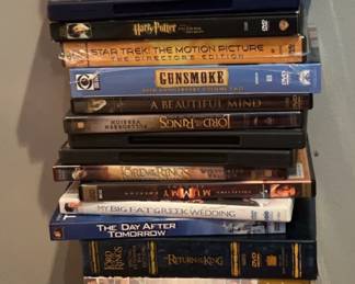38 Different DVDs Star Wars, Star Trek, Lord of the Rings 