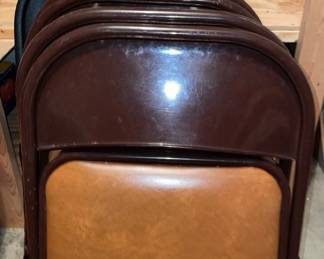 8 Folding Chairs 4 Black 4 Burgundy Good Shape