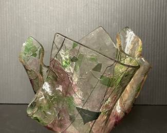 Art glass handkerchief vase