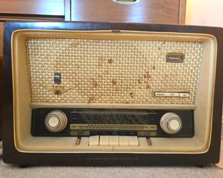 Grundig Majestic 1088 Radio
