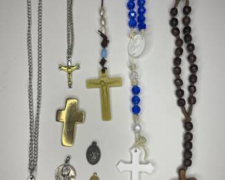 Collection of religious pendants, necklaces & rosaries