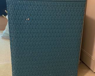 Vintage wicker hamper