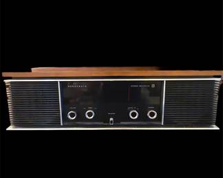 Vtg. Panasonic RE-7300 stereo multipliex AM/FM radio receiver.