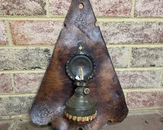 Atq. oil lamp