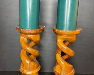 Twisted wood pillar candle handles