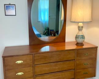 Vtg. MCM Long dresser (9 drawer) with mirror