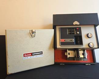 Vtg. Supermatic 500 Model A Slide Projector