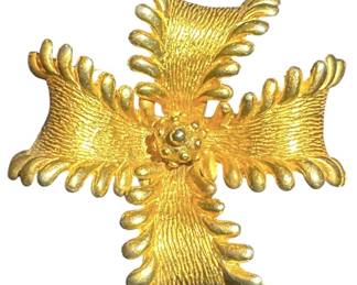 Dalsheim Gold Tone Brooch