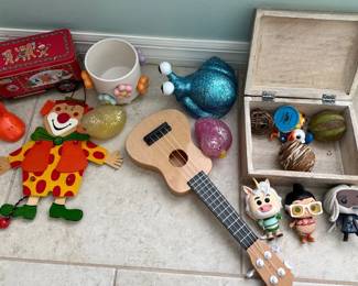 Lot Of Toys Funko , Clowns , Guitar