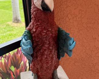 Outdoor Patio Parrot Statue