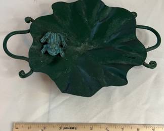 Metal frog tray