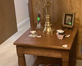 The other end table in den. Price: 165.00 pair