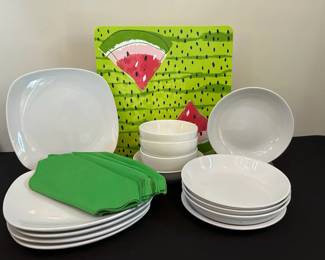 Vera Neumann Placemats, Green Napkins White Dishware 23 Pcs 