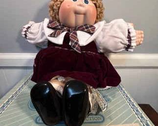  05 Limited Edition 16 Porcelain Cabbage Patch Doll