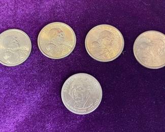 Four Sacagawea Dollars 2000 And One George Washington Golden Dollar Coin