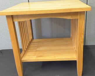Well Crafted Wood End Table 