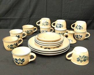 Pfaltzgraff Brown Blue Leaf Design Dinnerware Set
