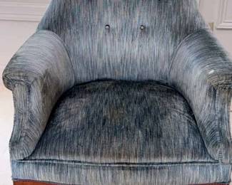 Upholstered accent chair
