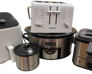 Crockpot Slow Cookers, Cusinart Toaster, Elite Gormet Small Fryer, Instant Insta Pot