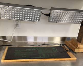 Vivosun Heat Mat And Lamps