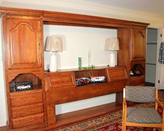 Magnificent 5 Piece Custom Made Oak Bedroom Set