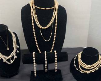 Pearl Like Set