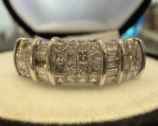 001 14k Diamond Band