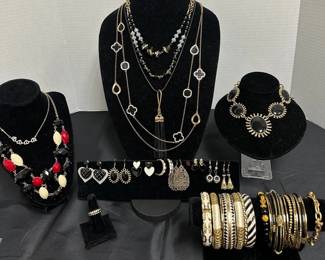 Gold Tone Pearl Collection