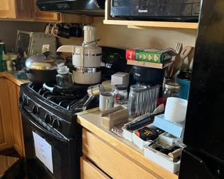 food processor, microwave, misc kitchen stuff