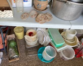 iron pot/kettle, tupperware