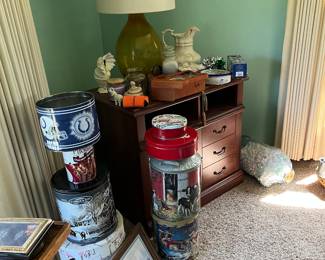 tv stand/end table, lamp, giant glass piggy