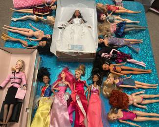 BARBIES & MORE
