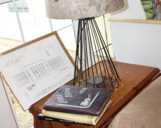 pine drop-leaf lamp table