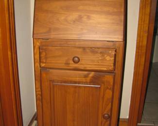 Small cupboard