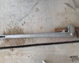 2108 Ridgid 48 Aluminum Straight Pipe Wrench