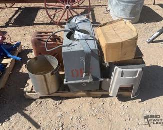 3194 Gas can, Umbrella Stand, stool, light bulbs and misc