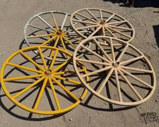 1674 4 Wagon Wheels