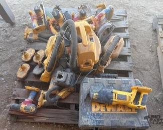 2058 Pallet DeWalt Power Tools