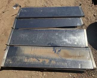 3154 4 Metal Parts
